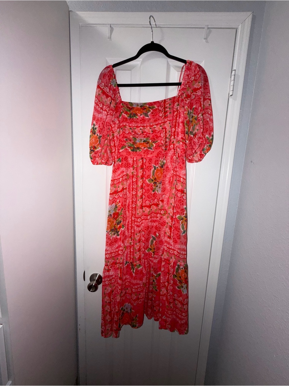 LC Lauren Conrad Coral Pink Floral Puff-Sleeve Midi Dress